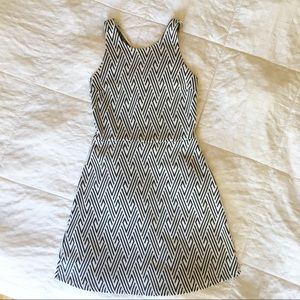 Black and white design mini dress